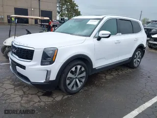 2022 Kia Telluride S with VIN 5XYP6DHC6NG255871, listed as a IAAI auction lot 41894812 with 31,889 mi miles. Bid and sale history available at carsss.com. Image 2.