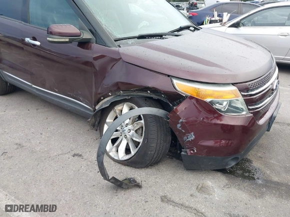 2011 Ford Explorer Limited with VIN 1FMHK8F84BGA65464, listed as a IAAI auction lot 41773168 with 154,848 mi miles. Bid and sale history available at carsss.com. Image 6.