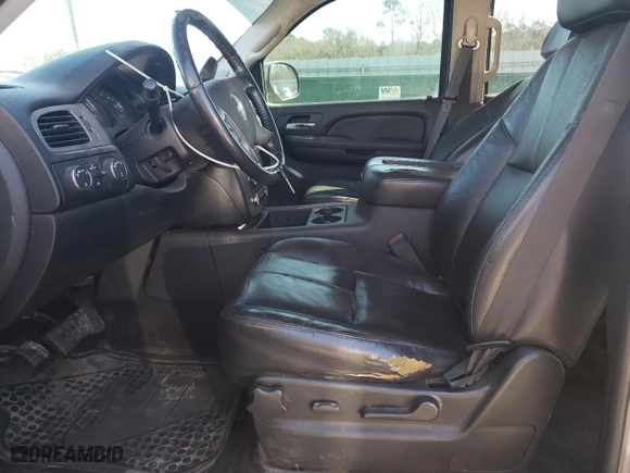 2009 Chevrolet Avalanche LT w/2LT with VIN 3GNFK22049G150416, listed as a Copart auction lot 87866225 with 186,505 mi miles and Salvage Title. Bid and sale history available at carsss.com. Image 7.