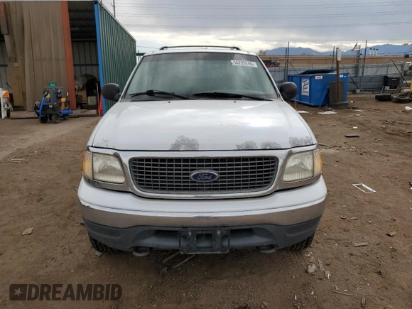 2000 Ford Expedition XLT with VIN 1FMRU1660YLB29813, listed as a Copart auction lot 44729765 with 258,224 mi miles and Salvage Title. Bid and sale history available at DreamBid. Image 5.