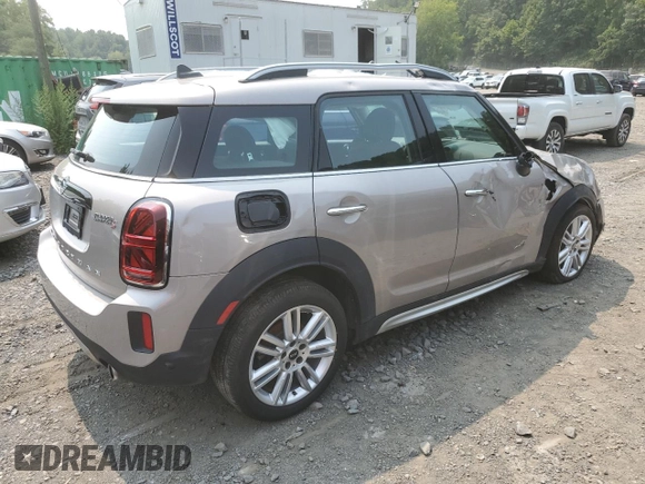 2024 MINI Countryman Cooper S with VIN WMZ83BR04R3S04143, listed as a Copart auction lot 67934604 with 13,231 mi miles and Non Repairable. Bid and sale history available at carsss.com. Image 3.