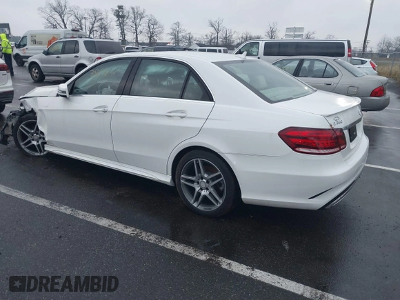 2016 Mercedes-Benz E-Class E 350 Luxury with VIN WDDHF8JB1GB240842, listed as a IAAI auction lot 41079330 with 46,322 mi miles. Bid and sale history available at carsss.com. Image 3.