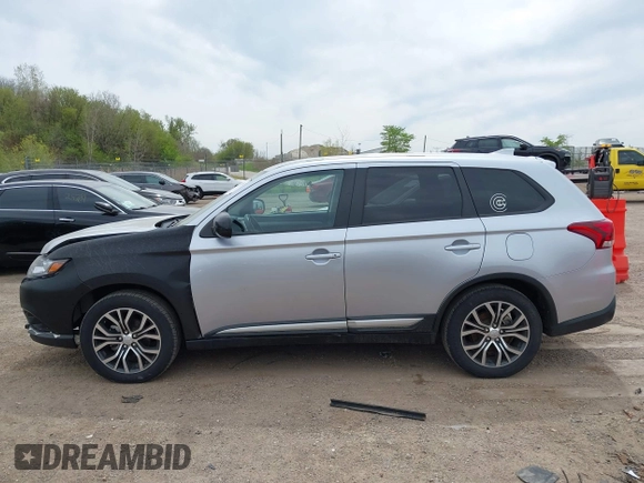 2017 Mitsubishi Outlander ES z VIN JA4AZ2A36HZ064804, wystawiony jako IAAI lot #42153351 z przebiegiem 115 714 mil mil oraz . Historia ofert i sprzedaży dostępna na DreamBid. Obrazek 14.
