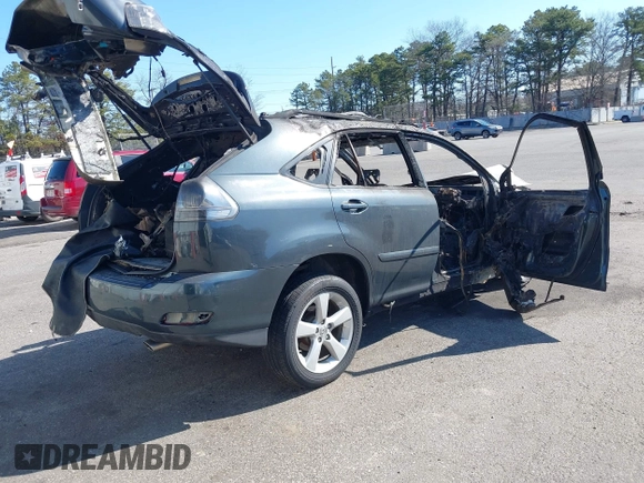 2005 Lexus RX 330 with VIN 2T2HA31U25C069039, listed as a IAAI auction lot 42051655 with 142,000 mi miles. Bid and sale history available at carsss.com. Image 4.