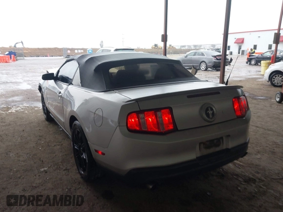 2011 Ford Mustang V6 with VIN 1ZVBP8EMXB5159321, listed as a IAAI auction lot 41451864 with 138,276 mi miles and . Bid and sale history available at DreamBid. Image 3.