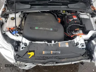 2016 Ford Focus Electric z VIN 1FADP3R42GL234563, wystawiony jako Copart lot #43955695 z przebiegiem 66 636 mil mil oraz Szkoda całkowita • Salvage title. Historia ofert i sprzedaży dostępna na DreamBid. Obrazek 12.