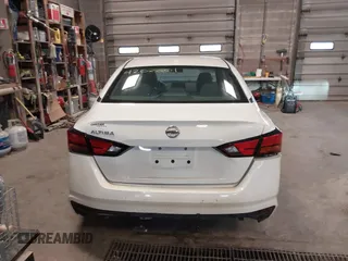 2020 Nissan Altima 2.5 S with VIN 1N4BL4BV4LC120523, listed as a IAAI auction lot 42022201 with 93,446 mi miles and . Bid and sale history available at carsss.com. Image 16.
