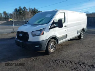 2021 Ford Transit Cargo с VIN 1FTBR1Y85MKA86074, выставлен на аукционе IAAI как лот 41171095 с пробегом 48 806 миль миль и . История ставок и продаж доступна на DreamBid. Изображение 2.