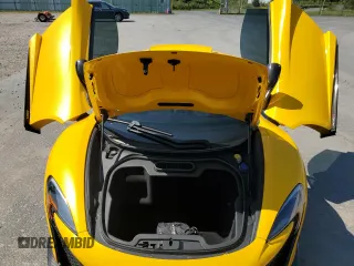 2016 McLaren 650S z VIN SBM11FAA6GW006251, wystawiony jako Copart lot #70628064 z przebiegiem 13 452 mil mil oraz Szkody całkowita. Historia ofert i sprzedaży dostępna na DreamBid. Obrazek 10.