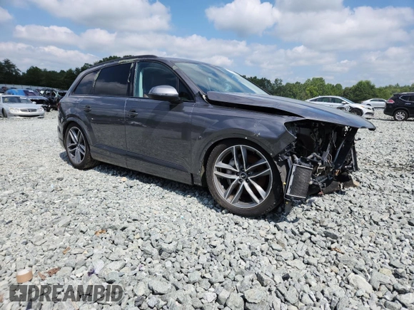 2018 Audi Q7 Prestige with VIN WA1VAAF7XJD033900, listed as a Copart auction lot 64642405 with 87,419 mi miles and Clean title. Bid and sale history available at DreamBid. Image 4.
