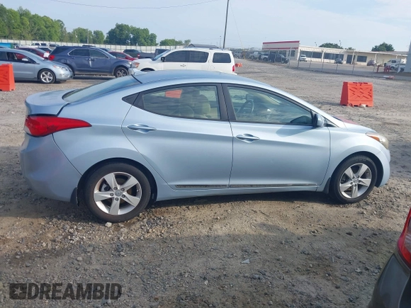 2012 Hyundai Elantra Limited с VIN KMHDH4AEXCU469312, выставлен на аукционе IAAI как лот 42602449 с пробегом 124 285 миль миль и . История ставок и продаж доступна на DreamBid. Изображение 13.