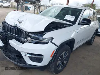 2023 Jeep Grand Cherokee with VIN 1C4RJYB60PC650900, listed as a IAAI auction lot 41773825 with 19,243 mi miles and . Bid and sale history available at DreamBid. Image 18.