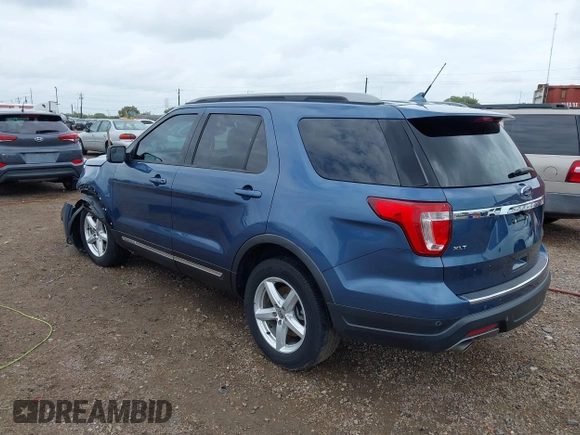 2018 Ford Explorer XLT z VIN 1FM5K7D88JGA79673, wystawiony jako IAAI lot #42638376 z przebiegiem 68 710 mil mil oraz . Historia ofert i sprzedaży dostępna na DreamBid. Obrazek 3.
