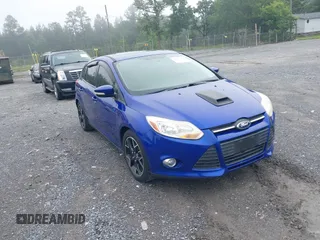 2014 Ford Focus SE z VIN 1FADP3K24EL463722, wystawiony jako IAAI lot #42371054 z przebiegiem 57 930 mil mil oraz . Historia ofert i sprzedaży dostępna na DreamBid. Obrazek 1.