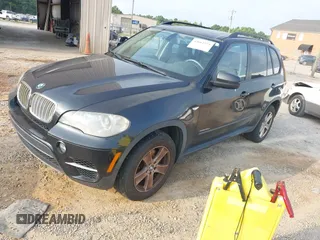 2012 BMW X5 35d with VIN 5UXZW0C54CL669256, listed as a IAAI auction lot 42662273 with 138,517 mi miles and . Bid and sale history available at DreamBid. Image 17.