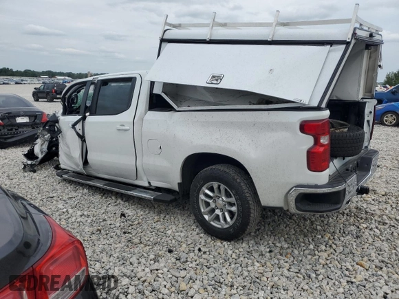 2024 Chevrolet Silverado 1500 LT with VIN 1GCUDDE83RZ262101, listed as a Copart auction lot 68882734 with 0 mi miles and Non Repairable. Bid and sale history available at carsss.com. Image 2.