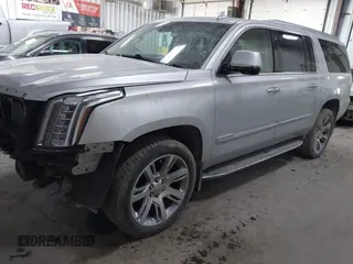 2016 Cadillac Escalade ESV Premium Collection z VIN 1GYS4JKJ9GR365012, wystawiony jako IAAI lot #41962570 z przebiegiem 97 138 mil mil oraz . Historia ofert i sprzedaży dostępna na DreamBid. Obrazek 2.