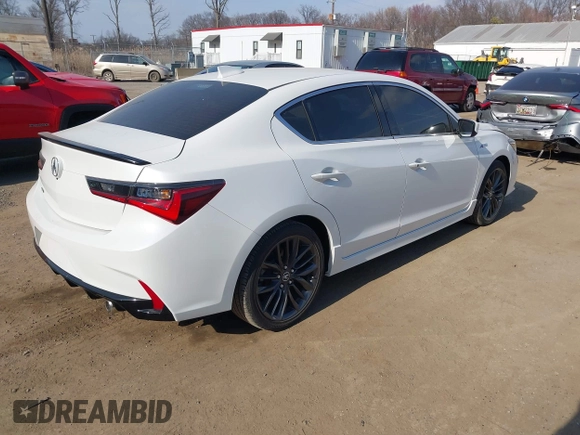 2022 Acura ILX w/Premium/A-Spec Package with VIN 19UDE2F83NA008673, listed as a IAAI auction lot 41853032 with 13,062 mi miles. Bid and sale history available at carsss.com. Image 4.