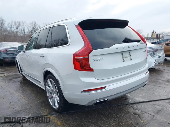 2019 Volvo XC90 Inscription z VIN YV4A22PL6K1465452, wystawiony jako IAAI lot #41324871 z przebiegiem 90 801 mil mil oraz . Historia ofert i sprzedaży dostępna na DreamBid. Obrazek 3.