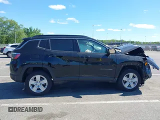 2022 Jeep Compass Latitude с VIN 3C4NJDBB4NT151989, выставлен на аукционе IAAI как лот 42297583 с пробегом 20 352 миль миль и . История ставок и продаж доступна на DreamBid. Изображение 13.