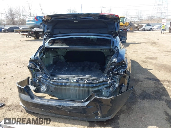 2025 Toyota Camry LE with VIN 4T1DAACK8SU087087, listed as a IAAI auction lot 41786593 with 4,901 mi miles and . Bid and sale history available at DreamBid. Image 17.