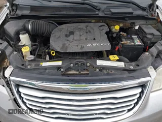 2012 Chrysler Town & Country Touring with VIN 2C4RC1BG8CR382559, listed as a IAAI auction lot 41532073 with 156,586 mi miles. Bid and sale history available at carsss.com. Image 10.