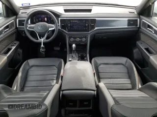 2021 Volkswagen Atlas SEL Premium z VIN 1V2TE2CA1MC220572, wystawiony jako Copart lot #61960534 z przebiegiem 35 929 mil mil oraz Szkoda całkowita • Salvage title. Historia ofert i sprzedaży dostępna na DreamBid. Obrazek 8.