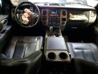 2015 Ford Expedition Max XLT z VIN 1FMJK1JTXFEF05256, wystawiony jako Copart lot #57225065 z przebiegiem 311 165 mil mil oraz Szkoda całkowita • Salvage title. Historia ofert i sprzedaży dostępna na DreamBid. Obrazek 8.
