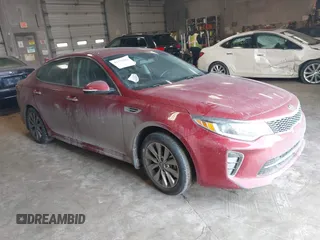 2018 Kia Optima LX with VIN 5XXGT4L34JG225444, listed as a IAAI auction lot 41375282 with 39,265 mi miles. Bid and sale history available at carsss.com. Image 1.