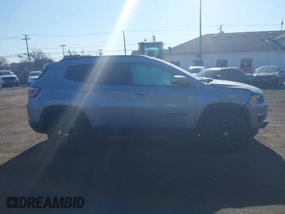 2020 Jeep Compass Latitude with VIN 3C4NJDBB7LT155175, listed as a IAAI auction lot 41760215 with 40,258 mi miles. Bid and sale history available at carsss.com. Image 12.