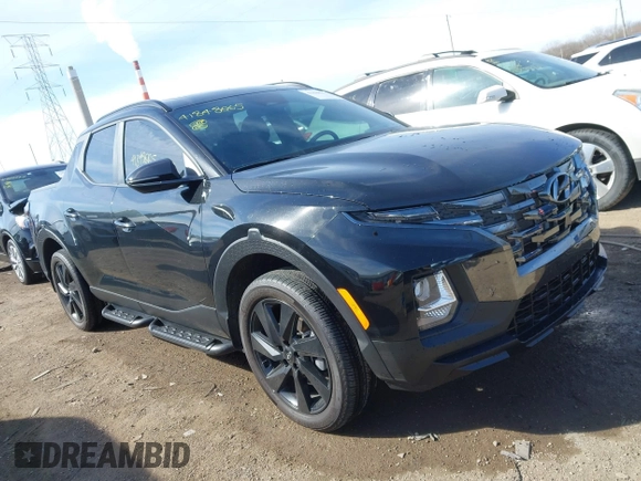 2023 Hyundai Santa Cruz Night Edition z VIN 5NTJCDAF2PH074217, wystawiony jako IAAI lot #41848065 z przebiegiem 14 000 mil mil oraz . Historia ofert i sprzedaży dostępna na DreamBid. Obrazek 1.