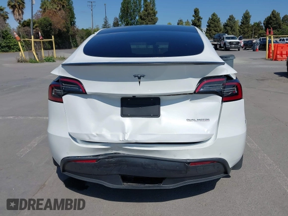 2022 Tesla Model Y Performance z VIN 7SAYGDEF2NF347456, wystawiony jako IAAI lot #42177725 z przebiegiem 29 374 mil mil oraz . Historia ofert i sprzedaży dostępna na DreamBid. Obrazek 6.