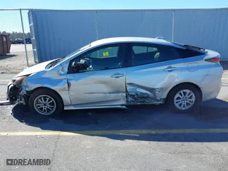 2016 Toyota Prius Two with VIN JTDKBRFU7G3529309, listed as a IAAI auction lot 41737308 with 116,848 mi miles. Bid and sale history available at carsss.com. Image 6.