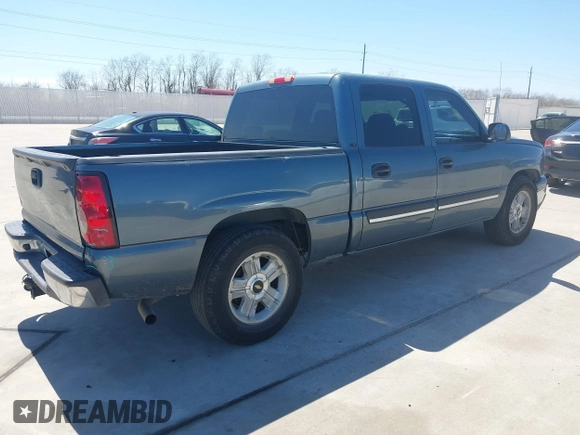 2006 Chevrolet Silverado 1500 LT1 with VIN 2GCEC13T361159942, listed as a IAAI auction lot 41765495 with 309,039 mi miles and . Bid and sale history available at DreamBid. Image 4.