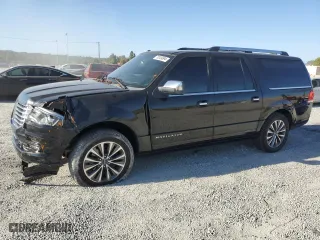 2016 Lincoln Navigator L with VIN 5LMJJ3HTXGEL08591, listed as a Copart auction lot 70049694 with 123,971 mi miles and Salvage Title. Bid and sale history available at carsss.com. Image 1.