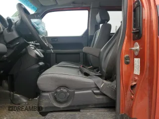 2003 Honda Element EX with VIN 5J6YH18503L015483, listed as a Copart auction lot 49429465 with 218,937 mi miles and Salvage Title. Bid and sale history available at DreamBid. Image 7.