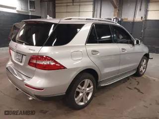 2014 Mercedes-Benz M-Class ML 350 with VIN 4JGDA5HB1EA312780, listed as a IAAI auction lot 41841481 with 183,196 mi miles. Bid and sale history available at carsss.com. Image 4.