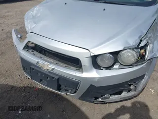 2014 Chevrolet Sonic LT с VIN 1G1JC5SH6E4153549, выставлен на аукционе IAAI как лот 41675769 с пробегом 149 038 миль миль и . История ставок и продаж доступна на DreamBid. Изображение 13.