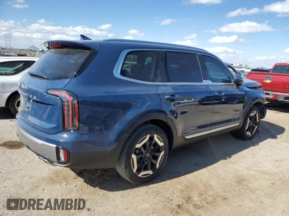 2024 Kia Telluride EX with VIN 5XYP34GC3RG561846, listed as a Copart auction lot 42808235 with 1,334 mi miles and Salvage Title. Bid and sale history available at DreamBid. Image 3.