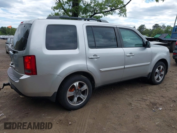 2015 Honda Pilot SE z VIN 5FNYF4H38FB053093, wystawiony jako IAAI lot #42290867 z przebiegiem 120 238 mil mil oraz . Historia ofert i sprzedaży dostępna na DreamBid. Obrazek 4.