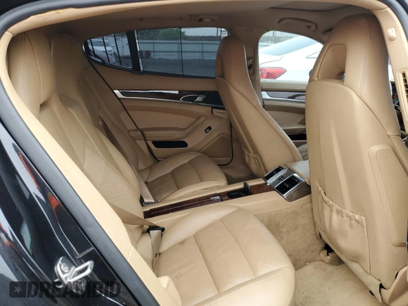 2012 Porsche Panamera S z VIN WP0AB2A70CL060028, wystawiony jako Copart lot #55643795 z przebiegiem 172 673 mil mil oraz Tytuł czysty. Historia ofert i sprzedaży dostępna na DreamBid. Obrazek 10.
