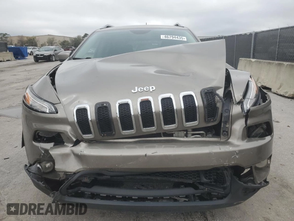 2018 Jeep Cherokee Latitude Plus with VIN 1C4PJMLXXJD597809, listed as a Copart auction lot 46794435 with 118,452 mi miles and Salvage Title. Bid and sale history available at DreamBid. Image 5.