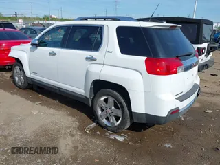 2011 GMC Terrain SLT-2 z VIN 2CTALWEC1B6461112, wystawiony jako IAAI lot #42091529 z przebiegiem 142 224 mil mil oraz . Historia ofert i sprzedaży dostępna na DreamBid. Obrazek 3.