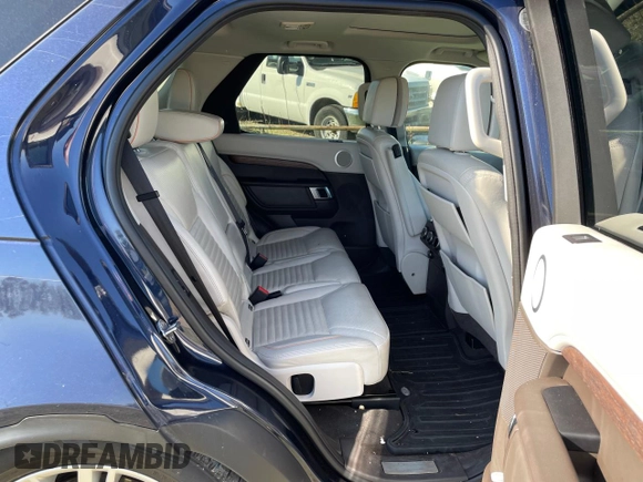 2017 Land Rover Discovery HSE Luxury with VIN SALRHBBV7HA028655, listed as a Copart auction lot 80889354 with 78,686 mi miles and Clean Title. Bid and sale history available at DreamBid. Image 6.