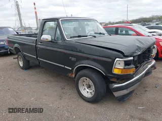 1995 Ford F-150 z VIN 1FTEF15N9SLC07857, wystawiony jako IAAI lot #42030693 z przebiegiem Nie podano mil oraz . Historia ofert i sprzedaży dostępna na DreamBid. Obrazek 1.