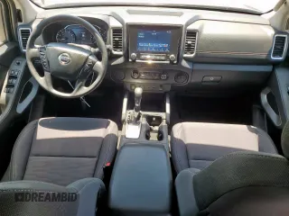 2022 Nissan Frontier SV z VIN 1N6ED1EJ3NN611455, wystawiony jako Copart lot #58436915 z przebiegiem 39 089 mil mil oraz Czysty tytuł • Clean title. Historia ofert i sprzedaży dostępna na DreamBid. Obrazek 8.