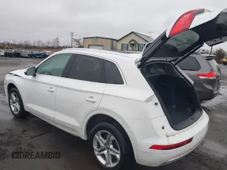 2019 Audi Q5 Premium with VIN WA1ANAFY0K2093743, listed as a IAAI auction lot 41443852 with 63,874 mi miles. Bid and sale history available at carsss.com. Image 3.