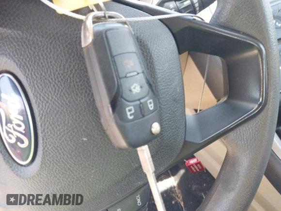 2013 Ford Fusion SE с VIN 3FA6P0H70DR138480, выставлен на аукционе IAAI как лот 42542450 с пробегом 133 617 миль миль и . История ставок и продаж доступна на DreamBid. Изображение 11.