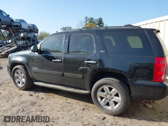 2011 GMC Yukon SLT with VIN 1GKS2CE02BR109155, listed as a IAAI auction lot 41925194 with 238,479 mi miles. Bid and sale history available at carsss.com. Image 13.