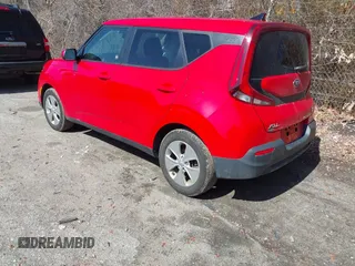 2020 Kia Soul X-Line with VIN KNDJ23AU5L7722321, listed as a IAAI auction lot 41877648 with 20,124 mi miles. Bid and sale history available at carsss.com. Image 3.